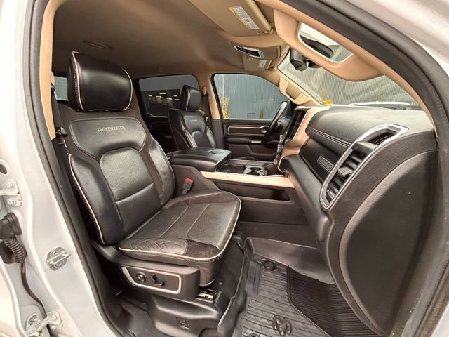 Used 2019 RAM 1500 Laramie AWD/4WD image 38