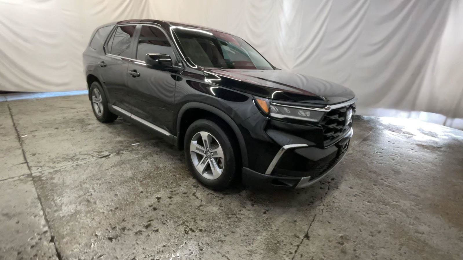 Certified 2025 Honda Pilot EX-L image 2