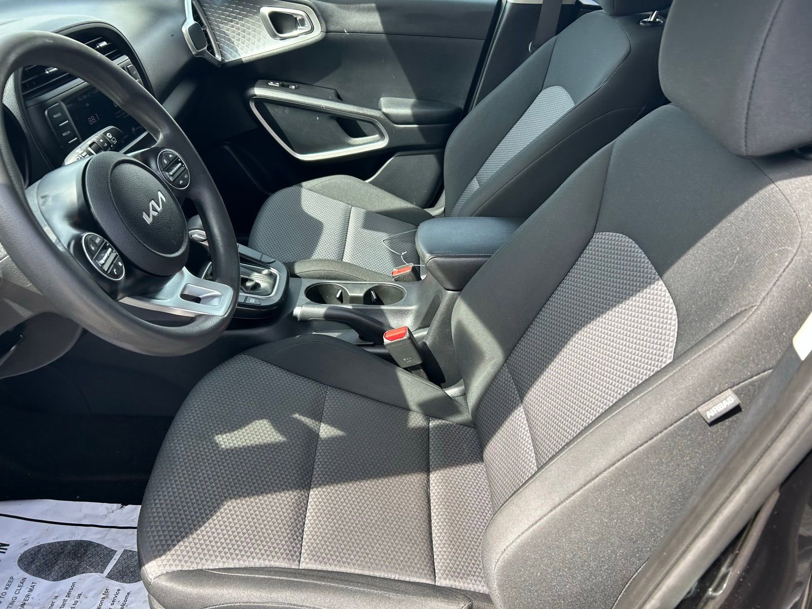 Used 2023 Kia Soul LX FWD image 12