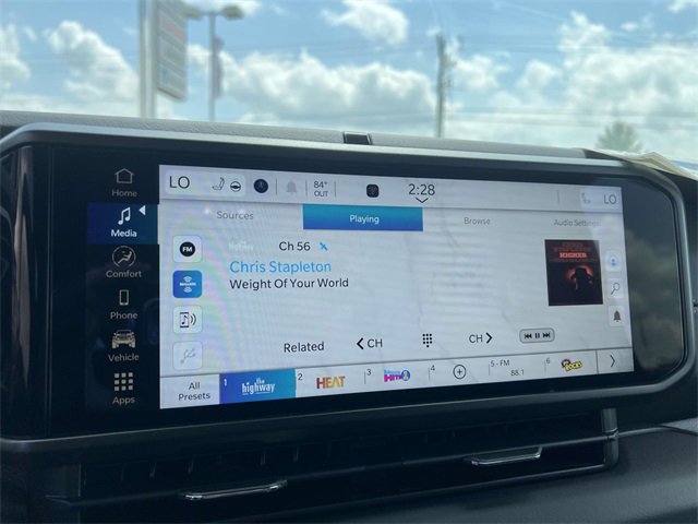 New 2025 Jeep Gladiator Sport w/ Premium Package image 2