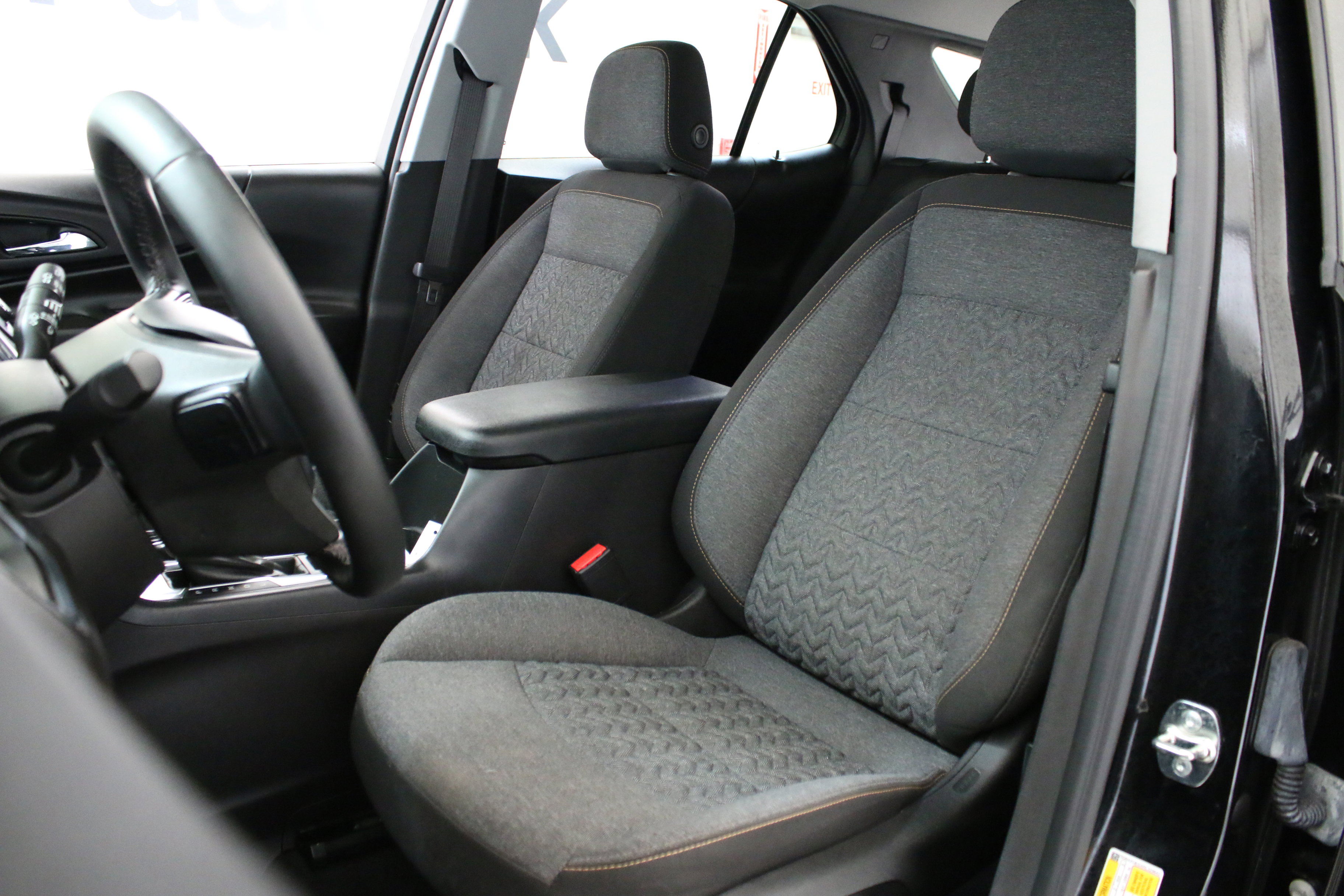 Used 2024 Chevrolet Equinox LT w/ LPO, Cargo Package AWD/4WD image 24