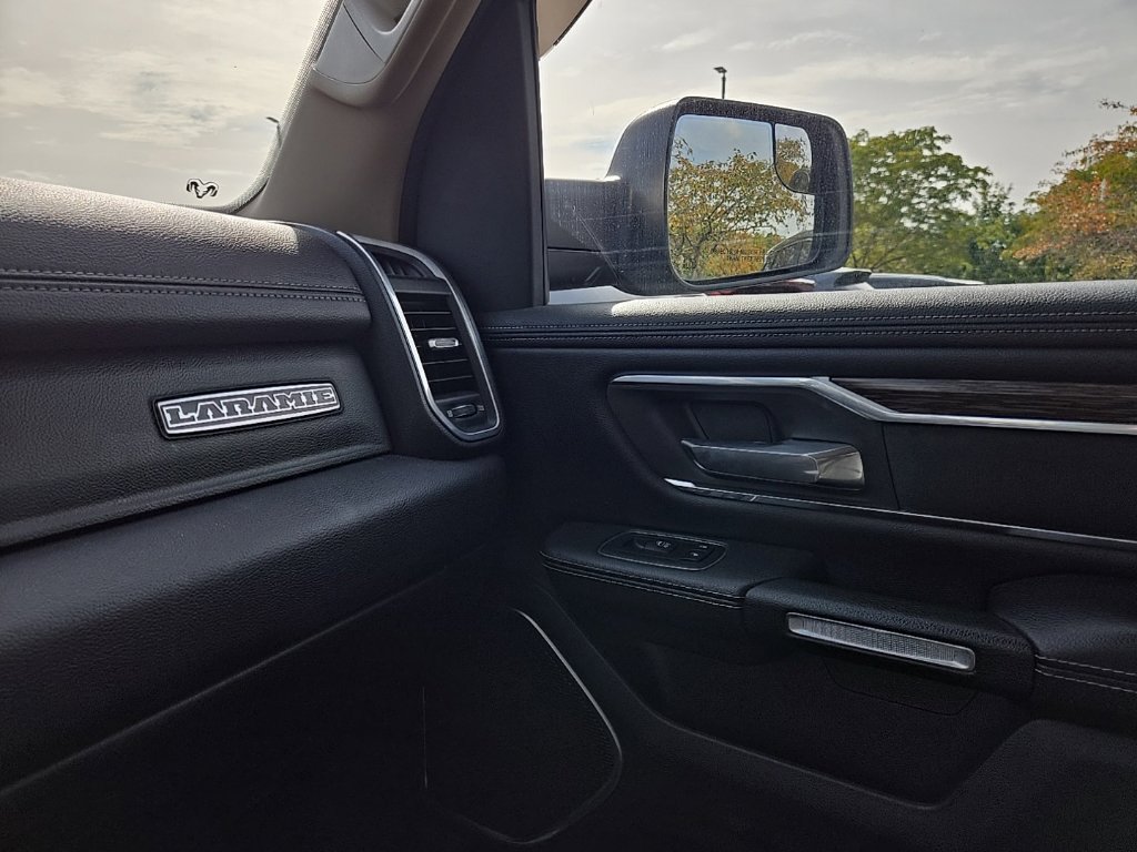Used 2019 RAM 1500 Laramie AWD/4WD image 27