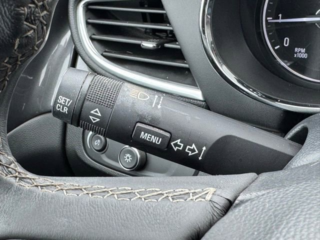 Certified 2021 Buick Encore Preferred AWD/4WD image 25