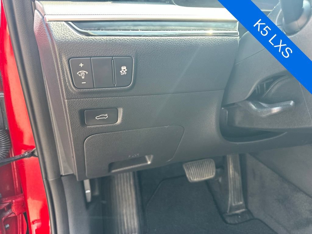 Used 2025 Kia K5 LXS FWD image 11