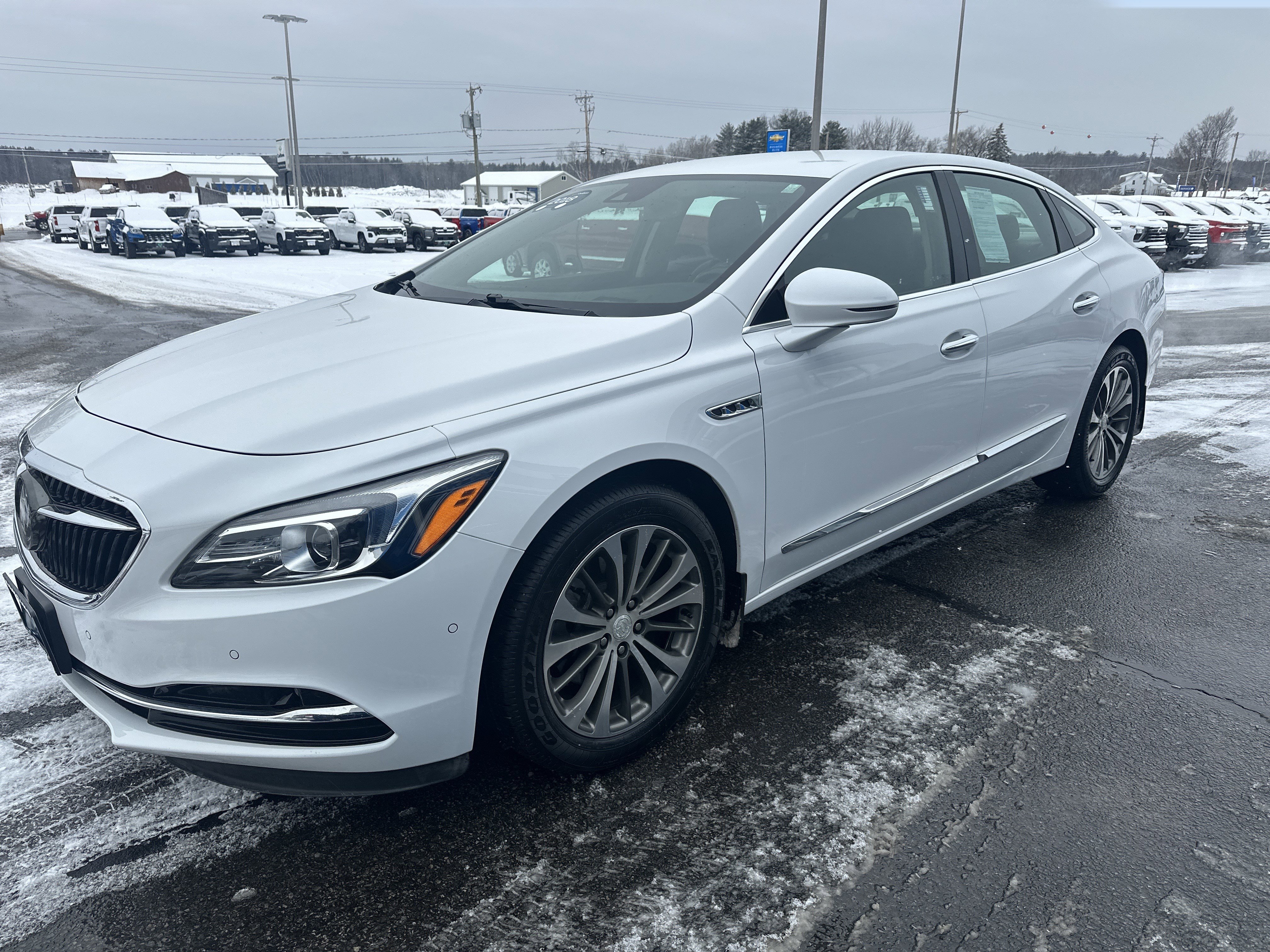 Certified 2018 Buick LaCrosse Premium w/ Driver Confidence Package #2 image 3