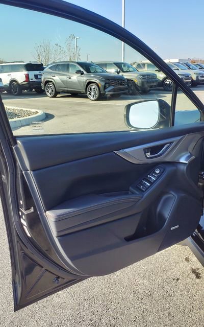 Used 2023 Subaru Crosstrek 2.5i Limited image 17