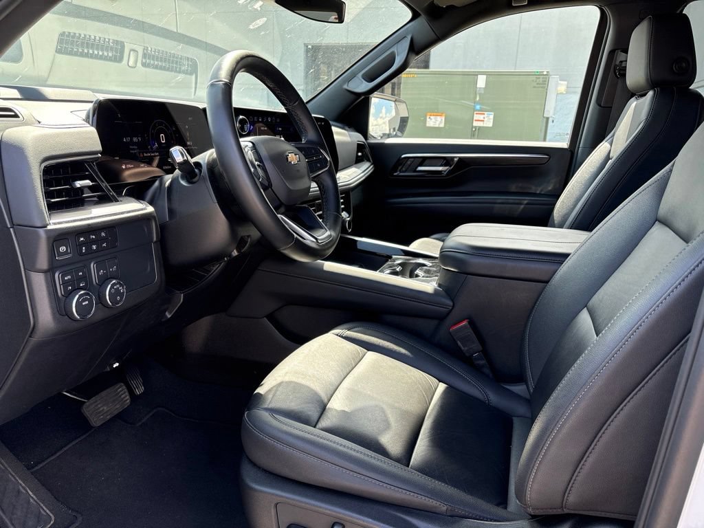 Used 2025 Chevrolet Tahoe LT AWD/4WD image 8