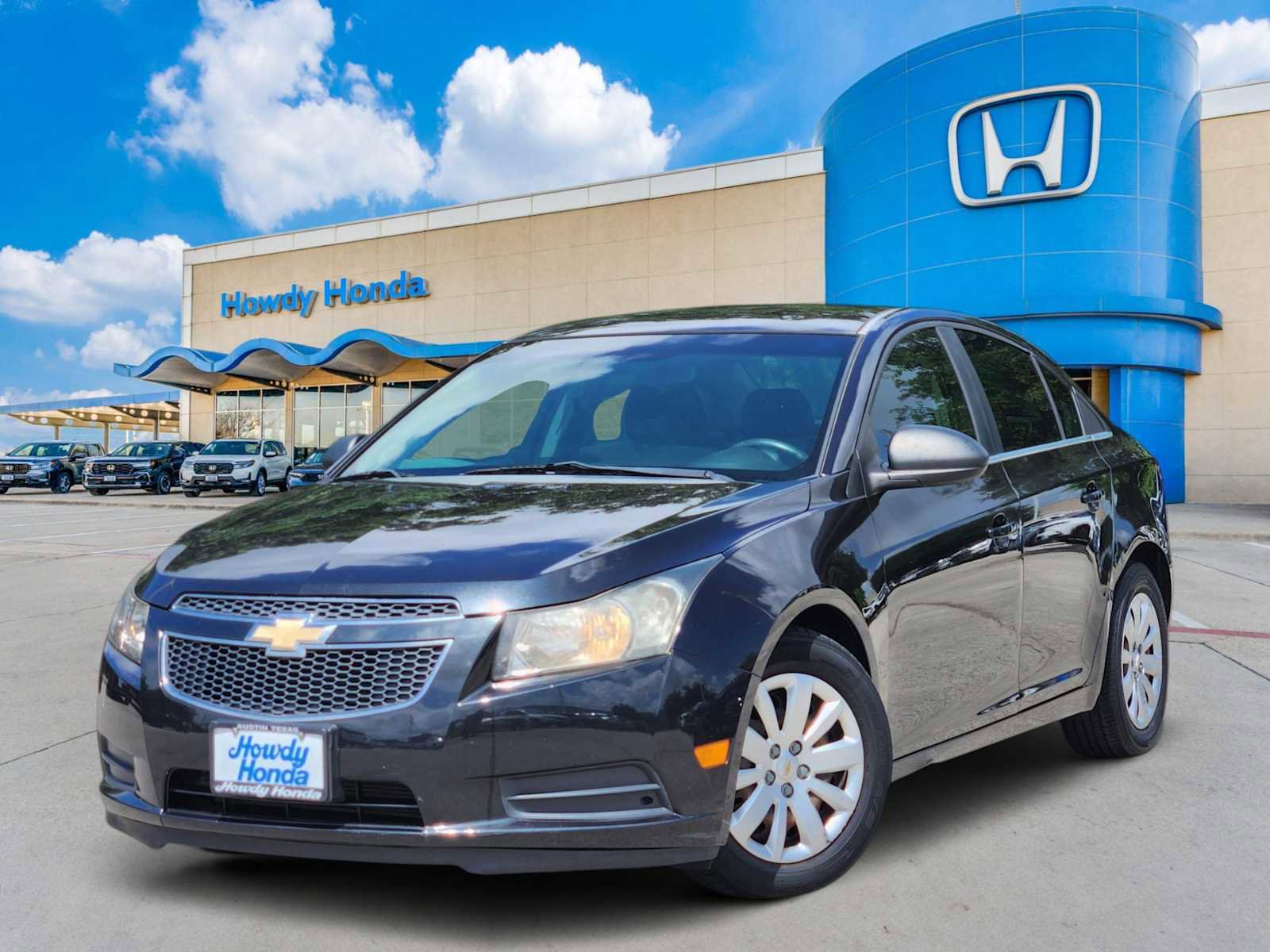 Used 2011 Chevrolet Cruze LS FWD video 1