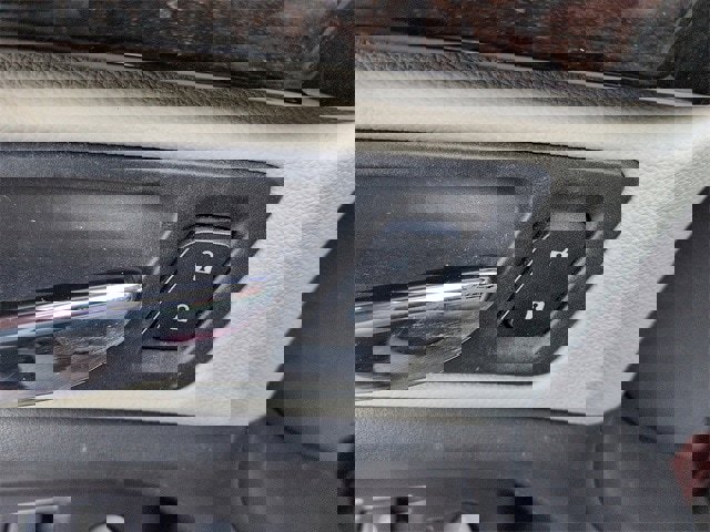 Used 2013 Cadillac SRX Luxury image 18