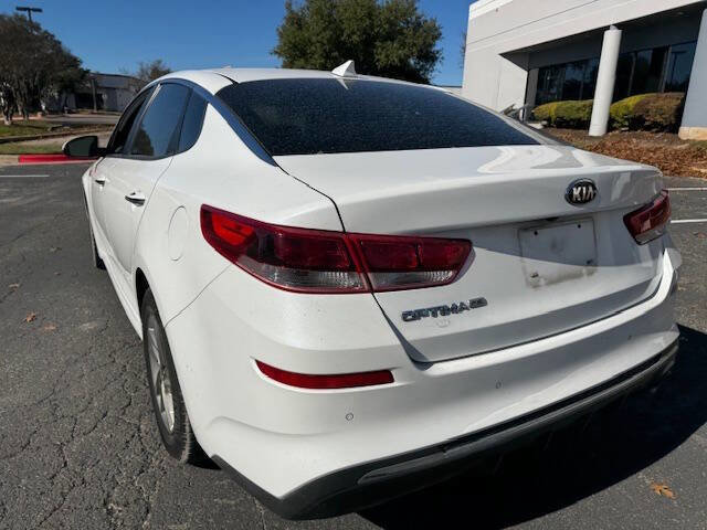 Used 2019 Kia Optima LX image 15