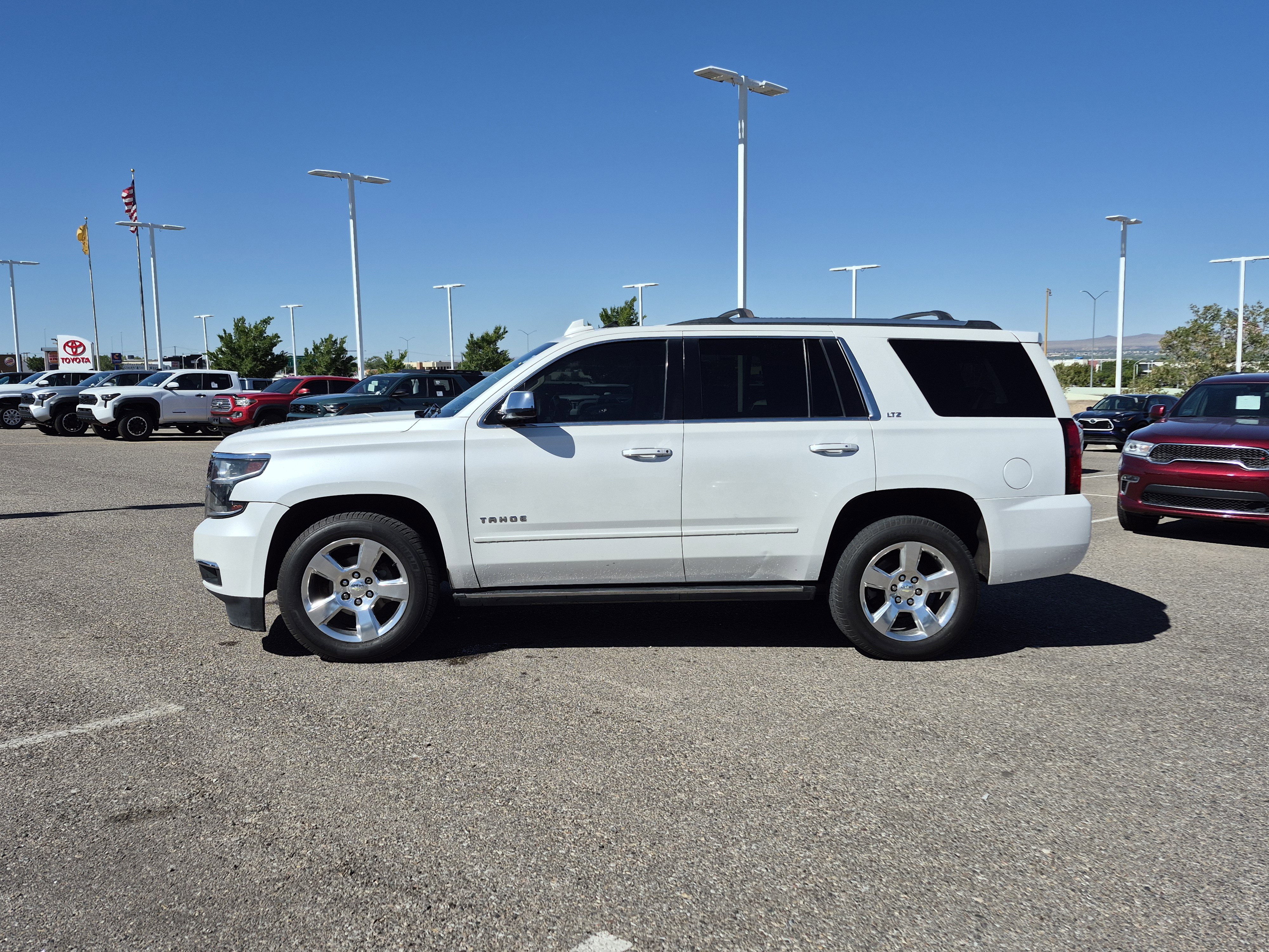 Used 2016 Chevrolet Tahoe LTZ AWD/4WD image 2