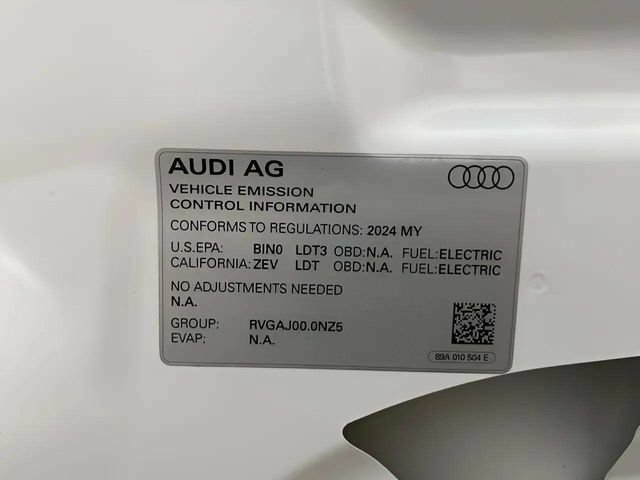 Used 2024 Audi Q4 e-tron Premium Plus w/ Premium Plus AWD/4WD image 90