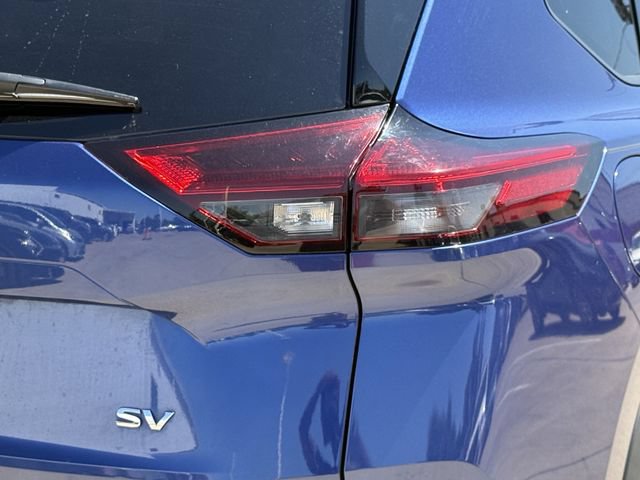 Used 2021 Nissan Rogue SV FWD image 6