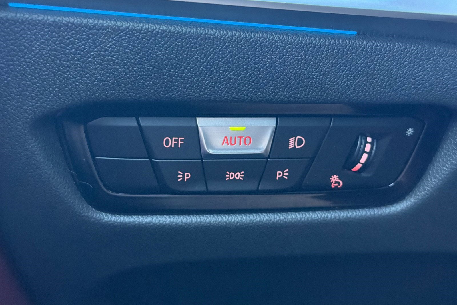 Used 2024 BMW i4 eDrive40 w/ M Sport Package image 36