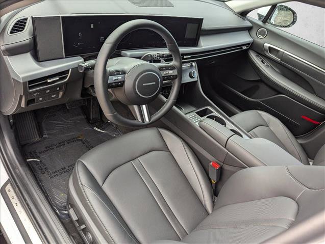 Used 2025 Hyundai Sonata Limited image 3