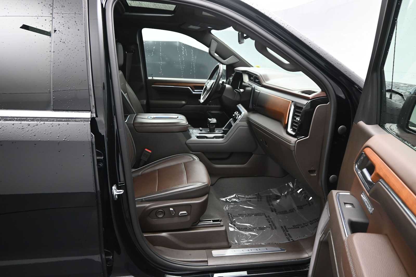 Used 2022 GMC Sierra 1500 Denali AWD/4WD image 23