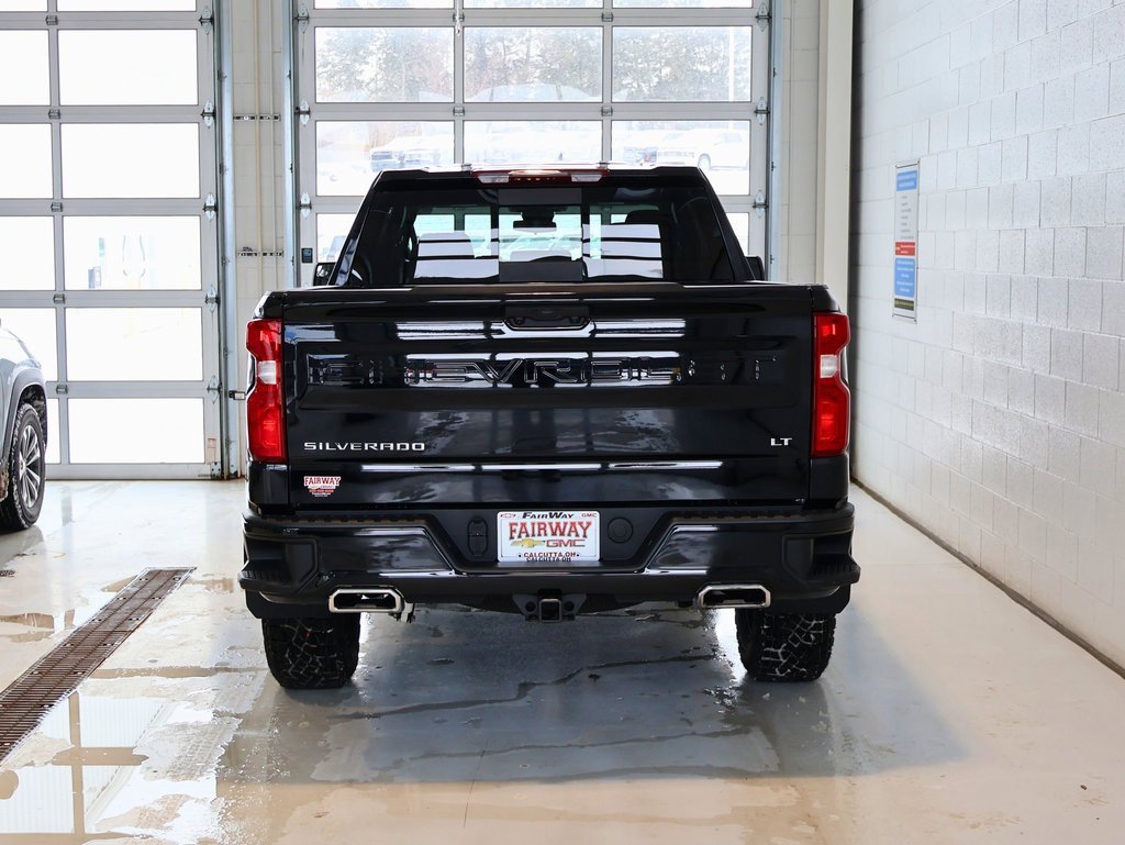 Used 2024 Chevrolet Silverado 1500 LT Trail Boss w/ Convenience Package II image 9