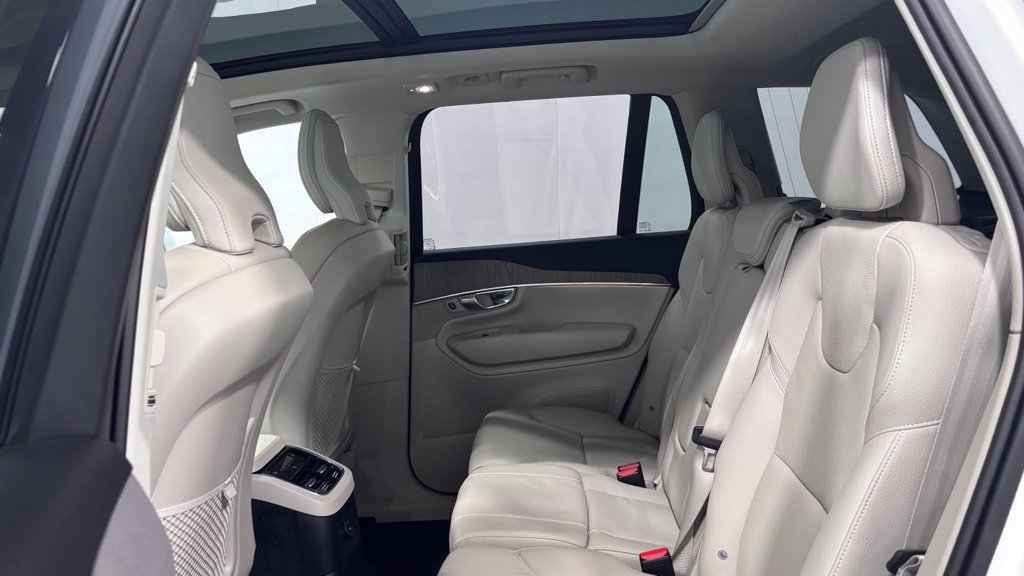 Certified 2025 Volvo XC90 T8 Plus w/ Protection Package Premier AWD/4WD image 22