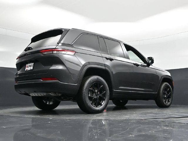 New 2026 Jeep Grand Cherokee Altitude AWD/4WD image 52