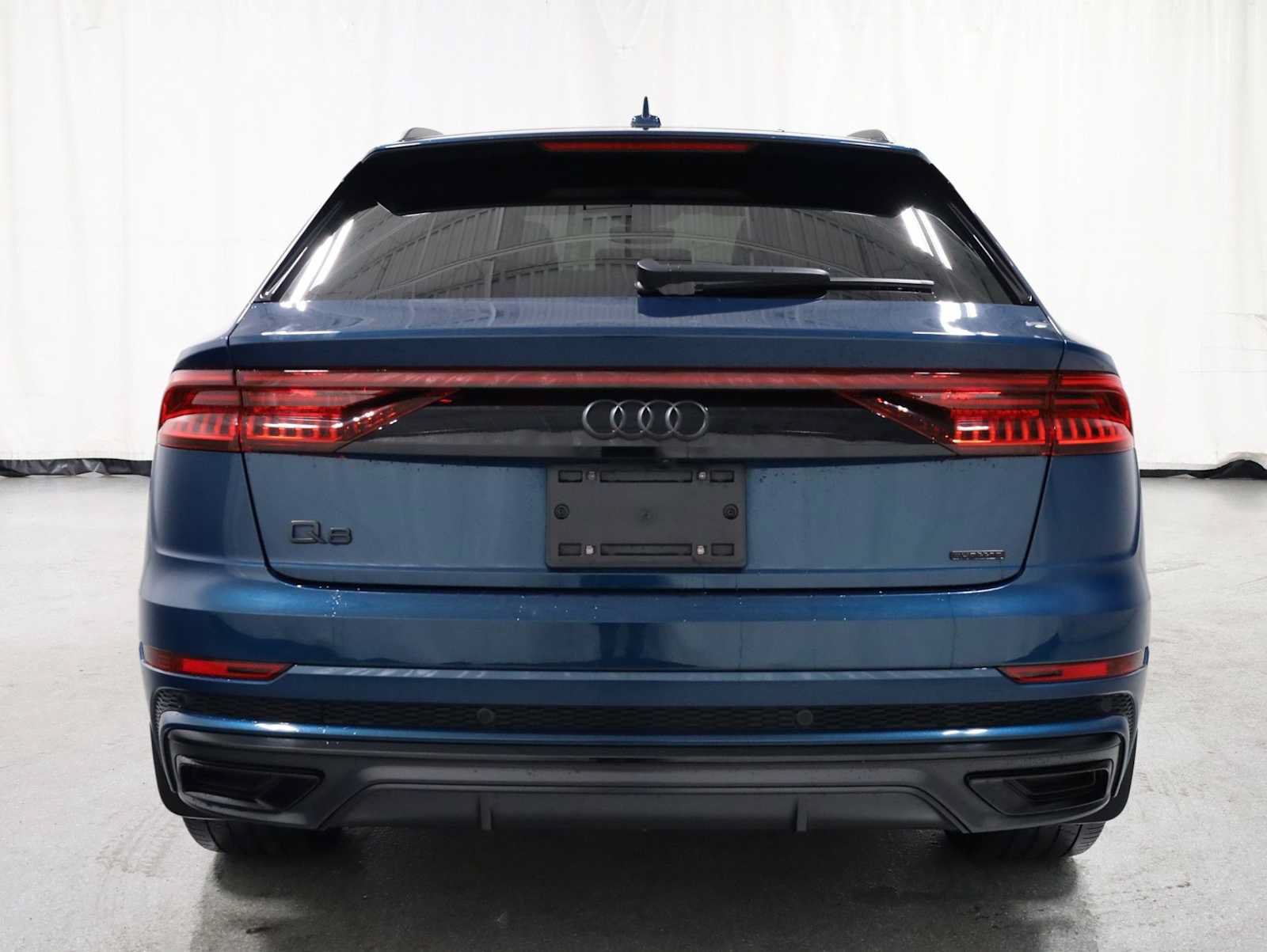 Used 2022 Audi Q8 Premium Plus AWD/4WD image 7