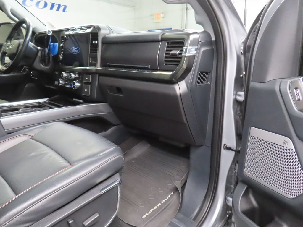 Used 2024 Ford F250 Lariat w/ Lariat Ultimate Package AWD/4WD image 40