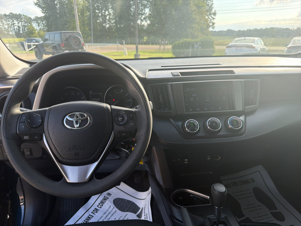 Used 2018 Toyota RAV4 LE w/ All Weather Liner Package AWD/4WD image 9
