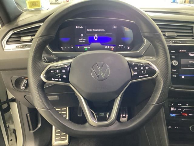 Used 2023 Volkswagen Tiguan SE R-Line AWD/4WD image 7