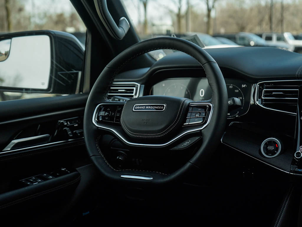 New 2026 Jeep Grand Wagoneer L Summit AWD/4WD image 19