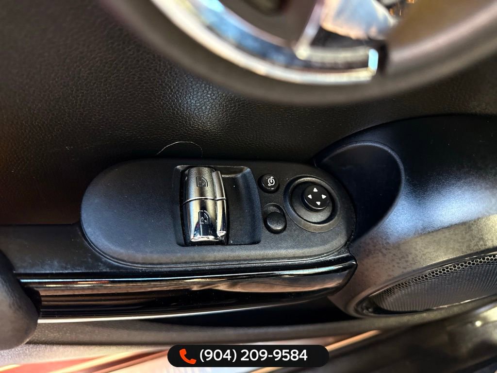 Used 2019 MINI Cooper S w/ Premium Package image 23