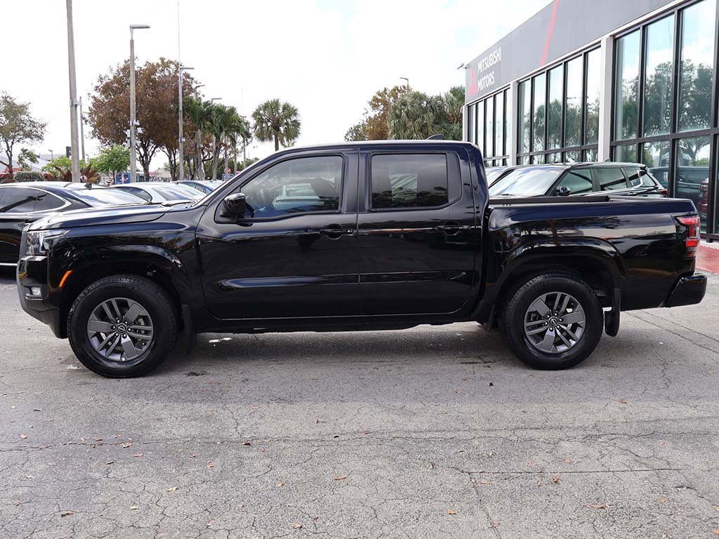 Used 2025 Nissan Frontier SV w/ SV Convenience Package image 18