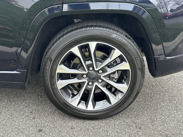 Used 2023 Jeep Grand Cherokee Overland w/ Luxury Tech Group IV image 11