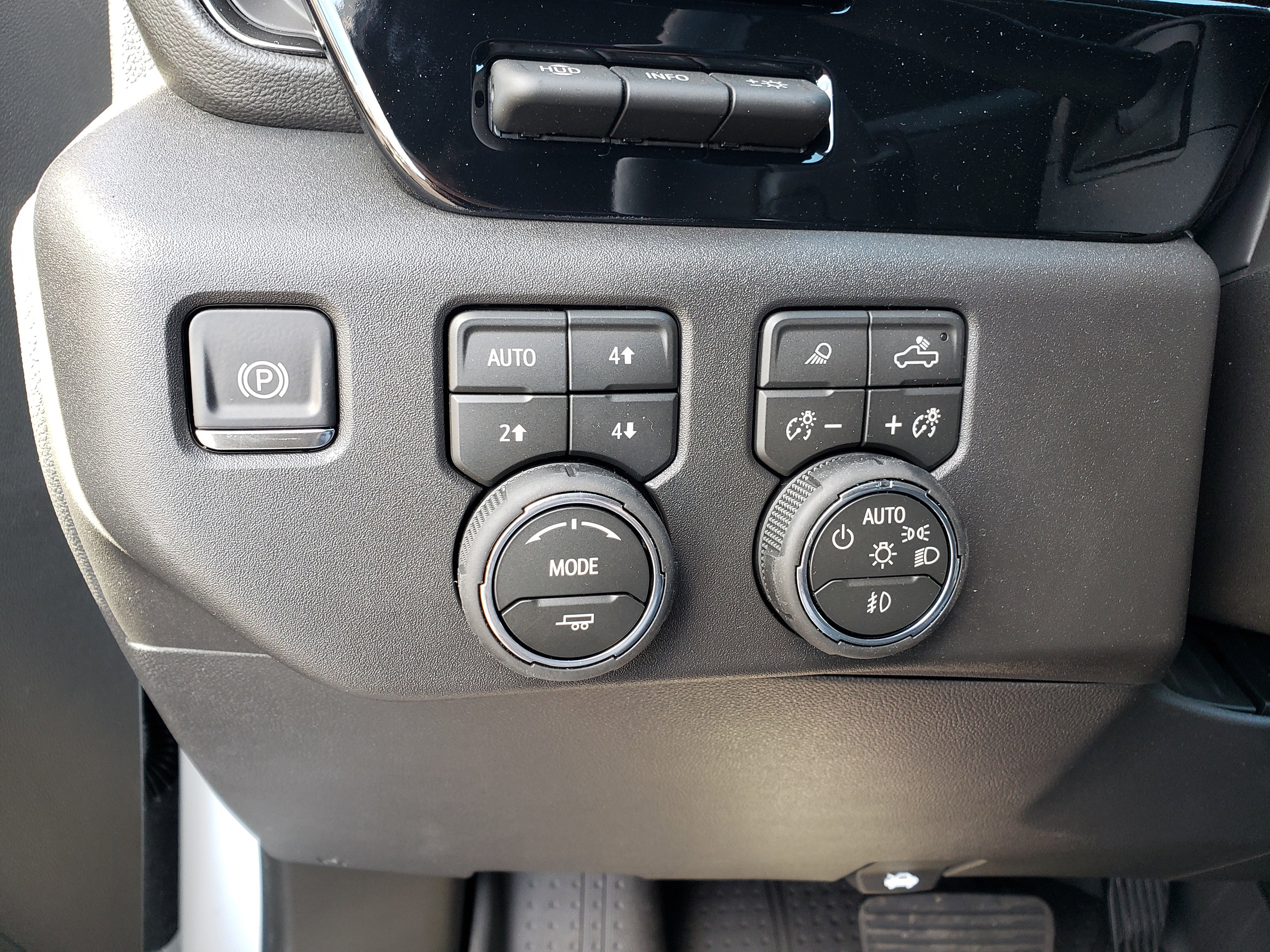 New 2026 Chevrolet Silverado 1500 ZR2 w/ LPO, Dark Essentials Package image 12