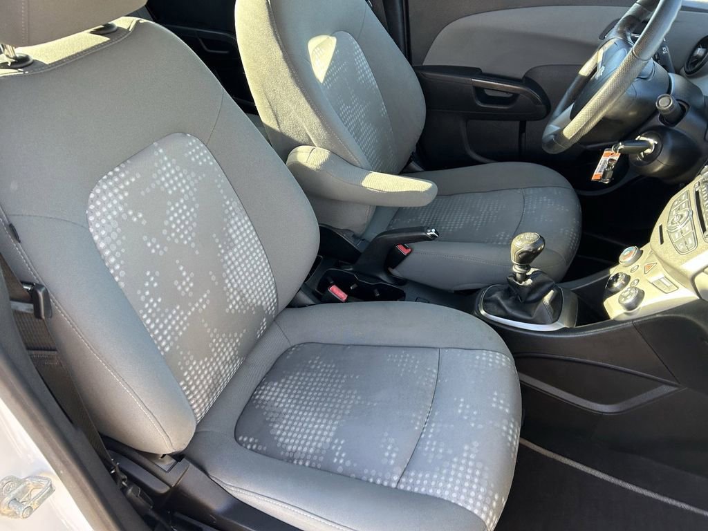 Used 2012 Chevrolet Sonic LS image 10