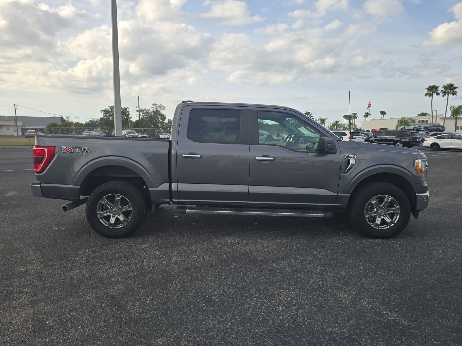 Used 2021 Ford F150 XLT w/ XTR Package image 3