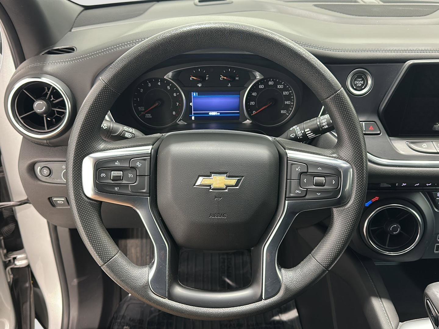 Used 2022 Chevrolet Blazer LT image 9