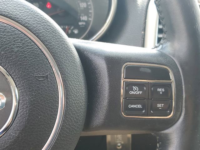 Used 2011 Jeep Grand Cherokee Laredo image 13