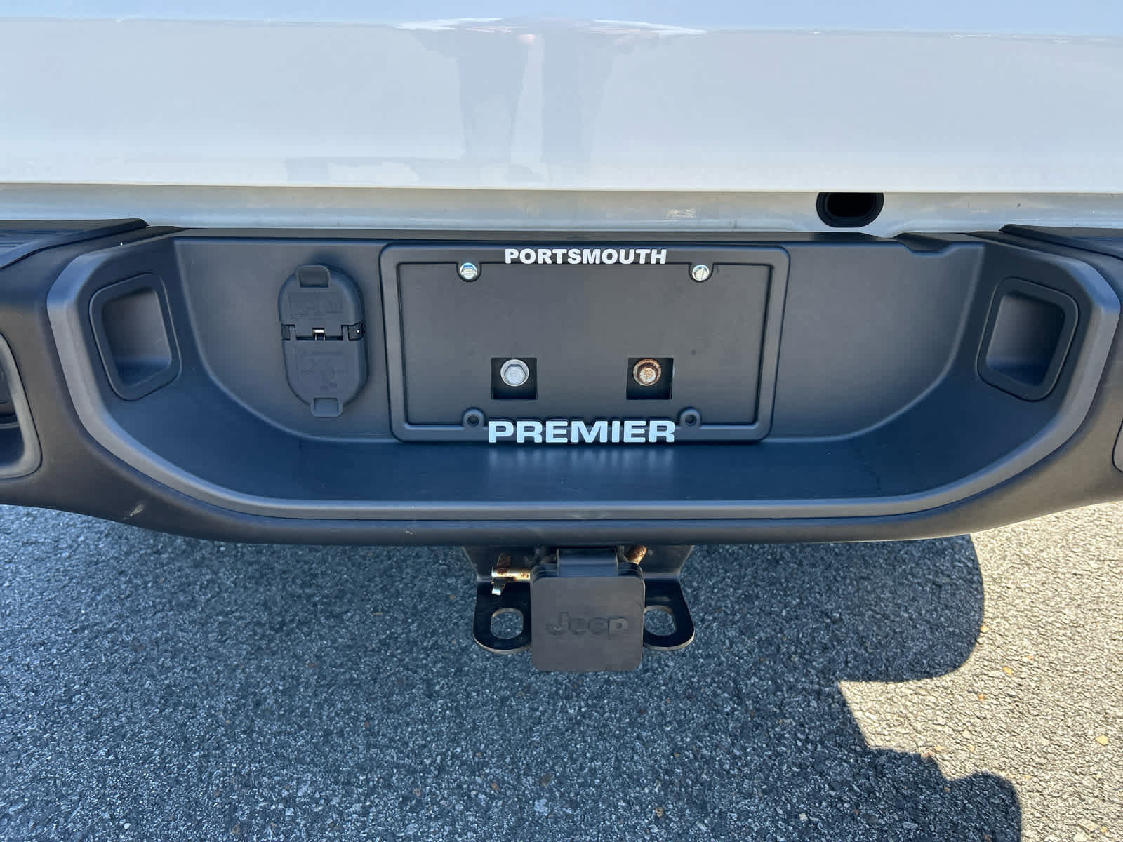 Used 2021 Jeep Gladiator Sport image 46