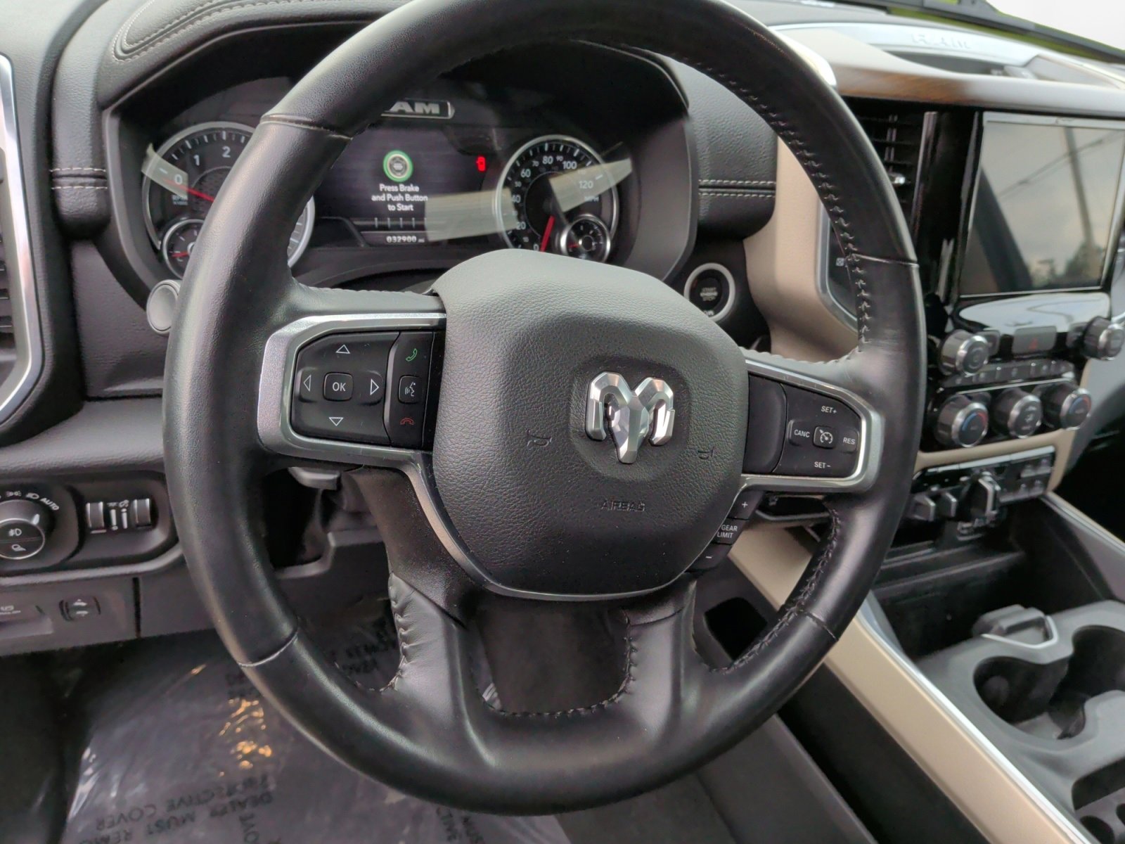 Used 2022 RAM 1500 Laramie image 13