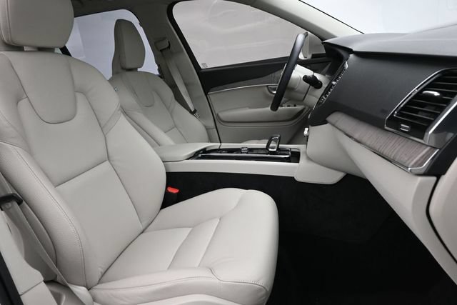 Used 2024 Volvo XC90 B6 Plus w/ Protection Package Premier AWD/4WD image 34