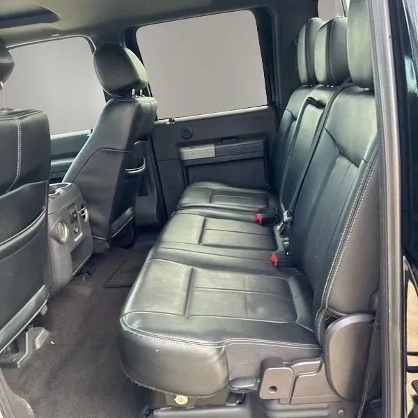 Used 2016 Ford F250 Lariat w/ Lariat Ultimate Package AWD/4WD image 23