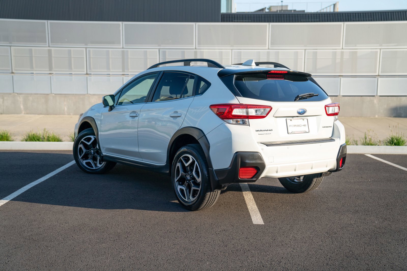 Used 2019 Subaru Crosstrek 2.0i Limited w/ Moonroof Package w/Navigation AWD/4WD image 3