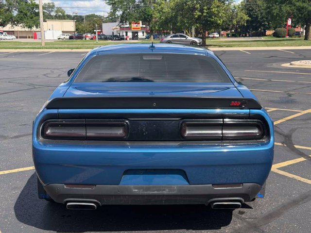 Used 2022 Dodge Challenger R/T Scat Pack RWD image 6