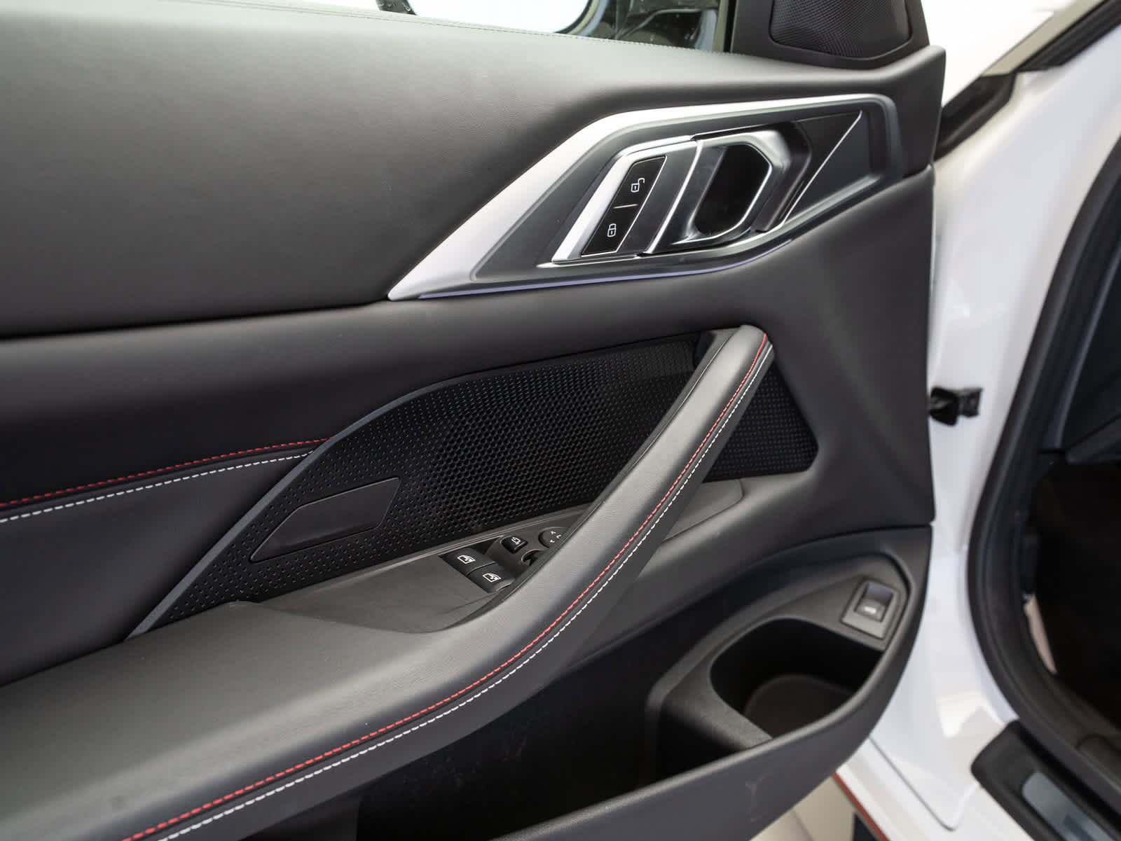 Used 2023 BMW M4 CSL image 16