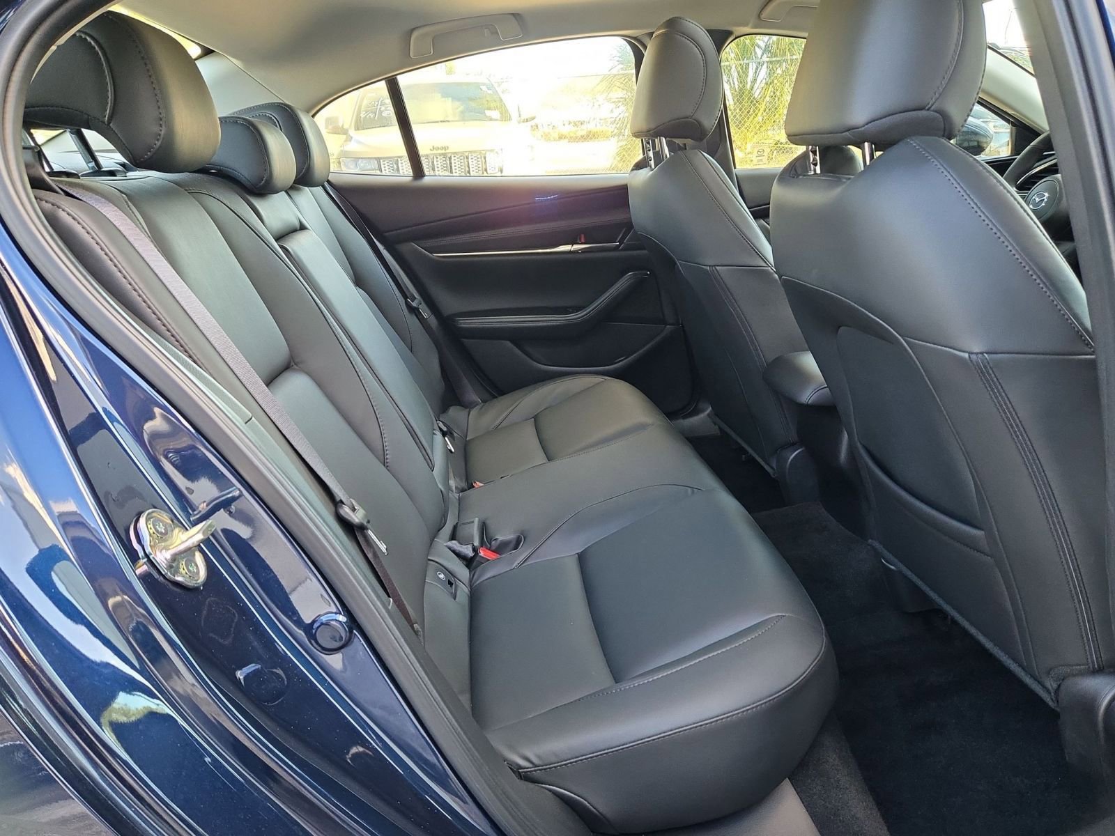 Used 2025 MAZDA MAZDA3 s image 28