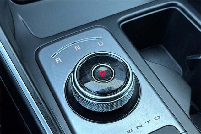 Used 2022 Kia Sorento S image 35