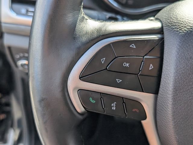 Used 2019 Jeep Grand Cherokee Altitude image 34