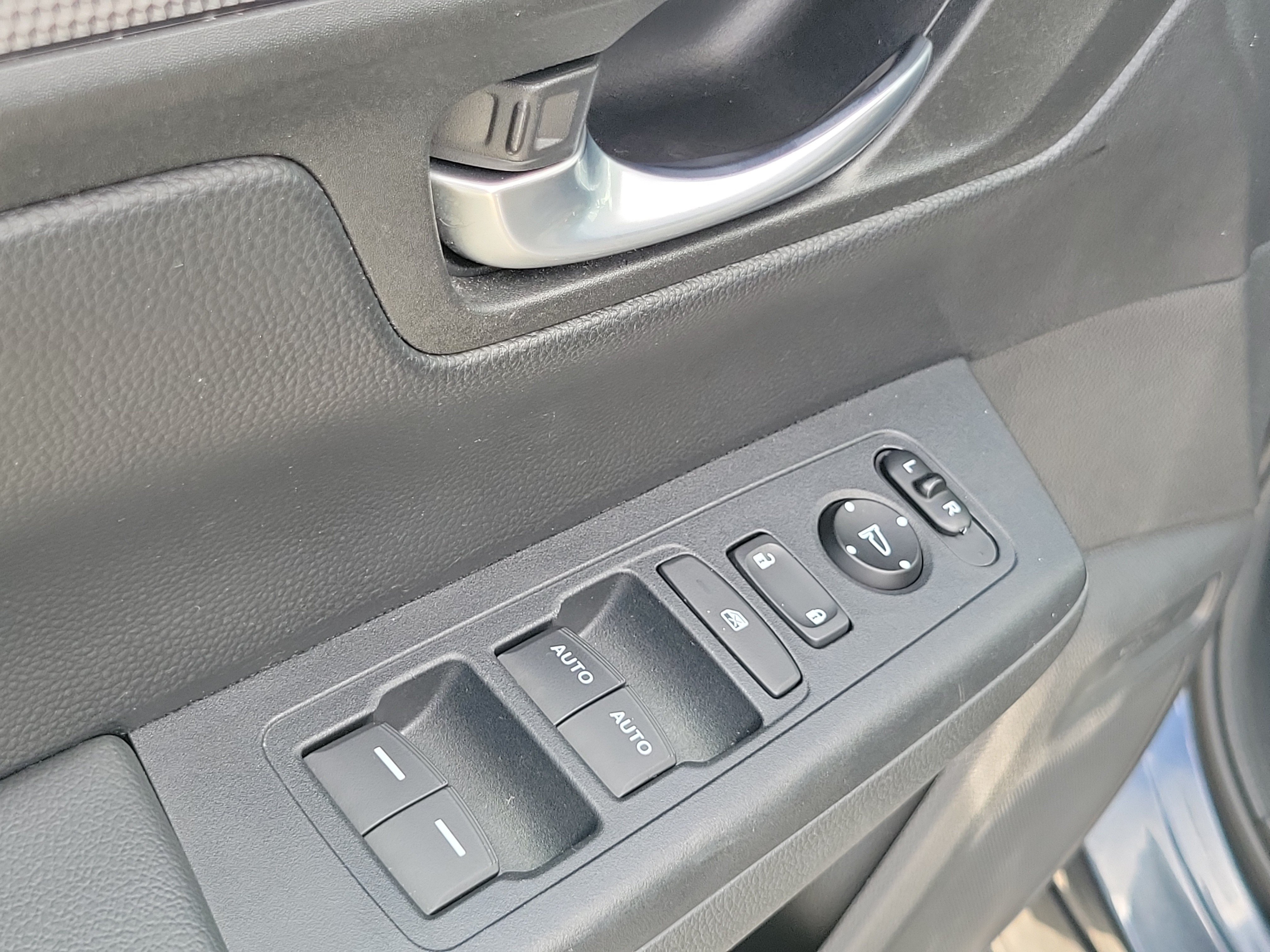 Used 2023 Honda CR-V Sport image 27