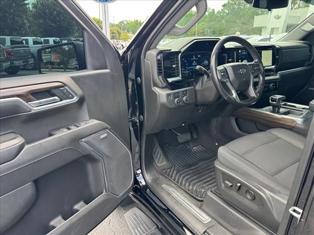 Used 2022 Chevrolet Silverado 1500 RST w/ Convenience Package II RWD image 14