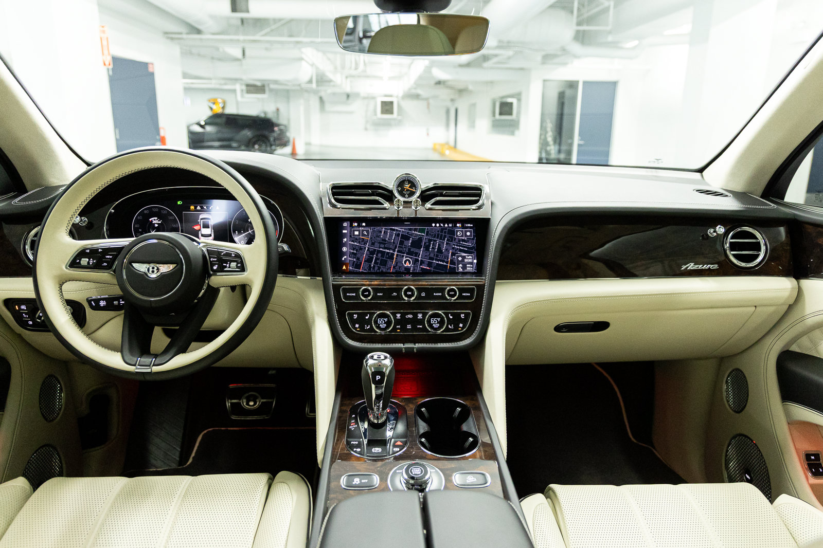 Certified 2023 Bentley Bentayga AWD/4WD image 29
