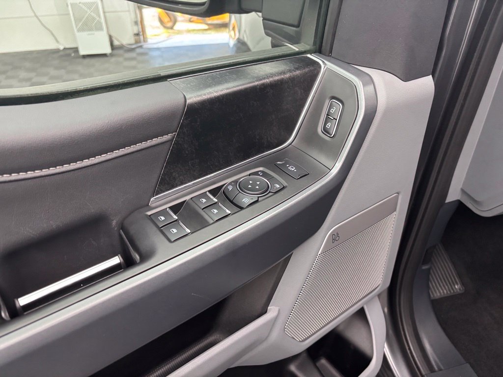 Used 2023 Ford F250 XLT w/ XLT Premium Package AWD/4WD image 17